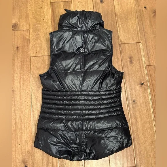 lululemon athletica Black Puffer Vest - Picture 2 of 2